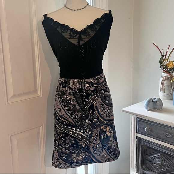 Ann Taylor Floral A Line Cotton Skirt 8 - Picture 2 of 9